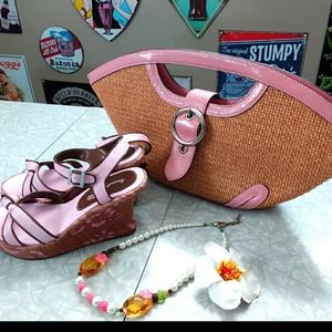 Pink patent leather and straw handbag Rare Vintage